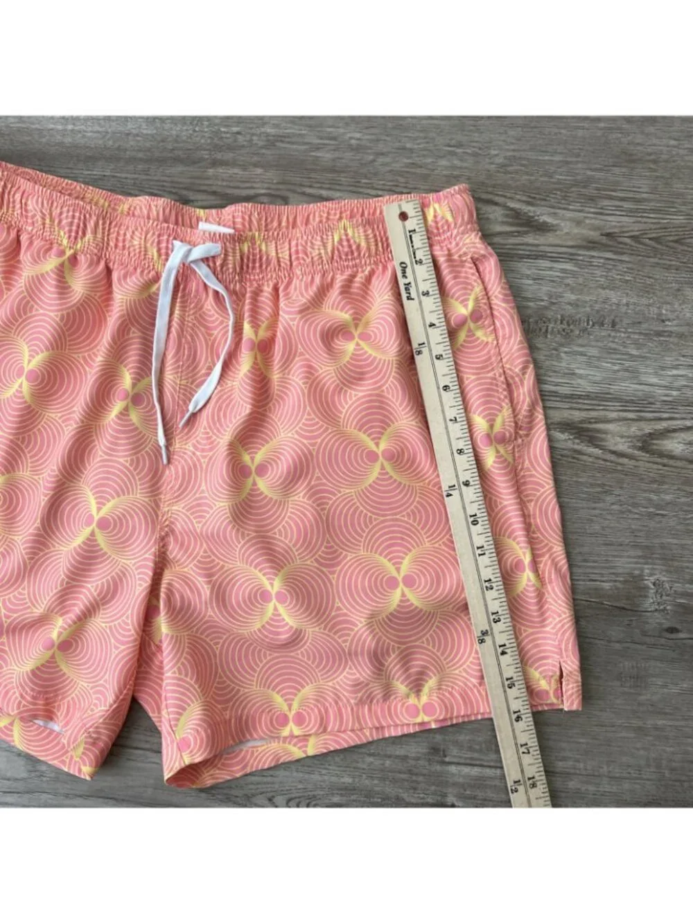 Bearbottom Stretch Swim Trunks Mens XXL Coral Pink Geometric Print Lined 5.5